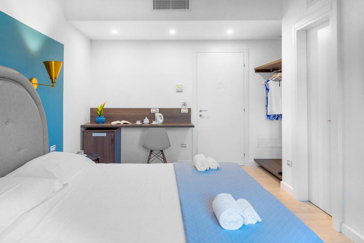 Mako Sorrento Suites Buitenkant foto